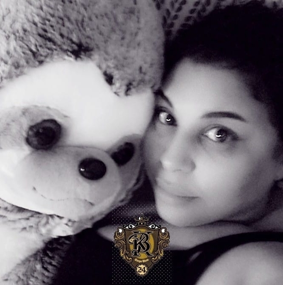 Meet your Posher, Nichole - Picture 1 of 1